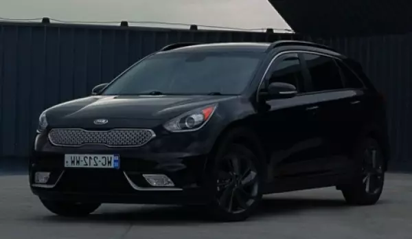 Kia Niro для аренды в Грузия