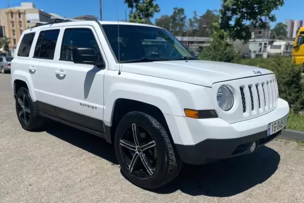 Jeep Patriot ქირავდება საქართველოში