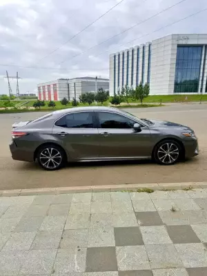 Toyota Camry for rent in Poti