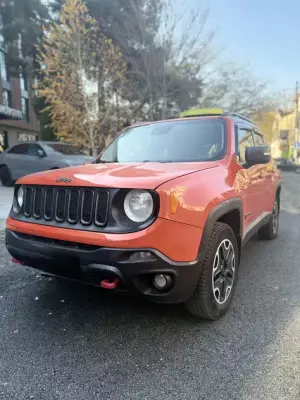 Jeep Renegade ქირავდება საქართველოში