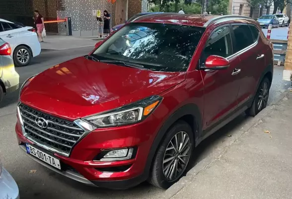 Hyundai Tucson ქირავდება საქართველოში