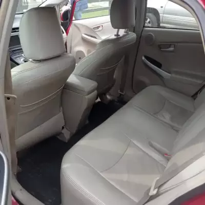 Toyota Prius ქირავდება საქართველოში