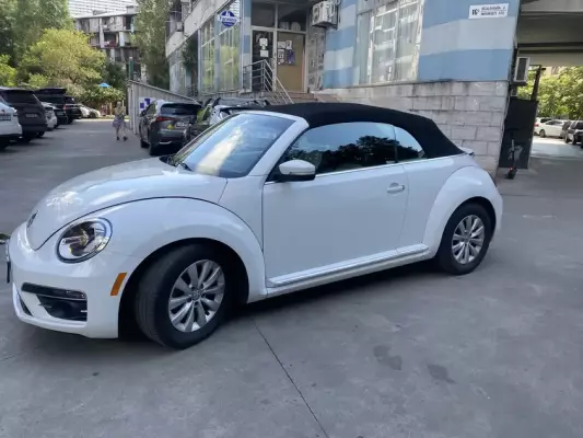 Volkswagen Beetle ქირავდება ჩაქვში