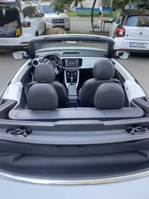 Volkswagen Beetle ქირავდება ჩაქვში