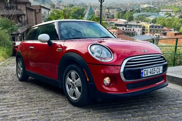 Mini Cooper ქირავდება გუდაური -ში