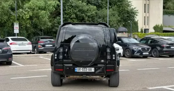 Land Rover Defender ქირავდება საქართველოში