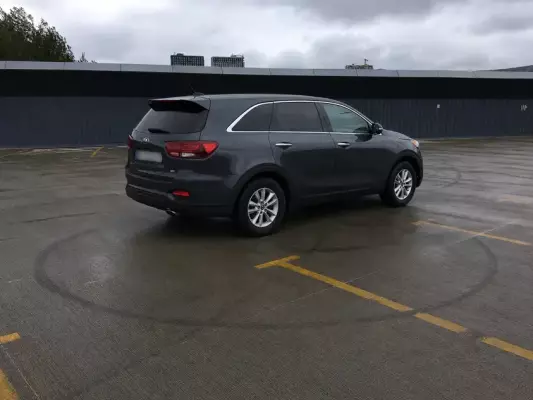 KIA Sorento ქირავდება საქართველოში