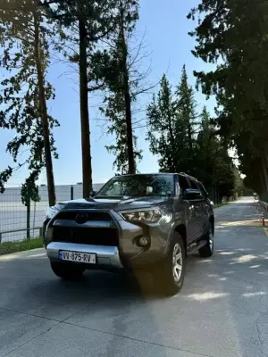Toyota 4Runner ქირავდება ზესტაფონში