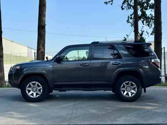 Toyota 4Runner ქირავდება ზესტაფონში