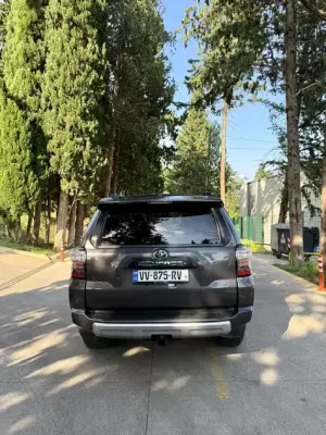 Toyota 4Runner ქირავდება ზესტაფონში