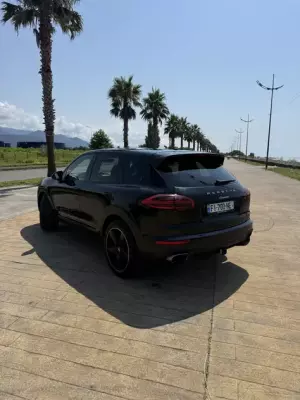 Porsche Cayenne ქირავდება საქართველოში