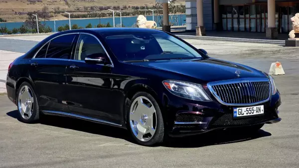 Mercedes S550 Maybach для аренды в Кутаиси