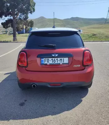 Mini Cooper для аренды в Батуми
