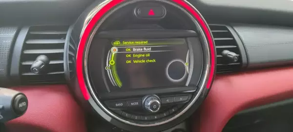 Mini Cooper для аренды в Батуми