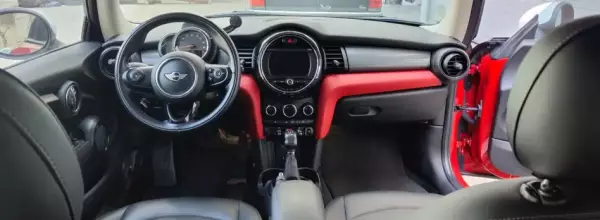 Mini Cooper для аренды в Батуми