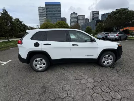 Jeep Cherokee ქირავდება მცხეთაში