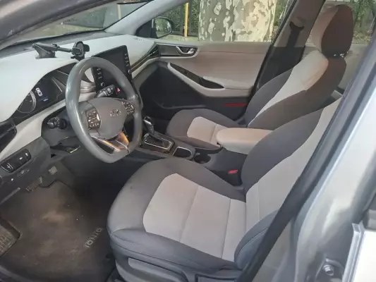 Hyundai Ioniq ქირავდება გუდაურში