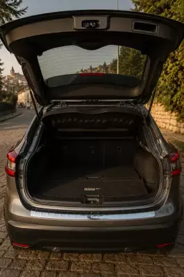 Nissan Rogue Sport для аренды в Грузии