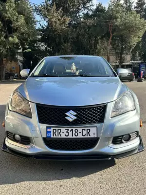 Suzuki Kizashi ქირავდება საქართველო -ში