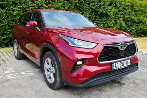 Toyota Highlander ქირავდება საქართველოში