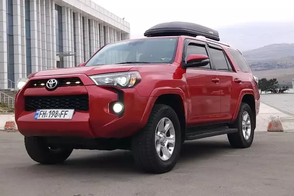 Toyota 4Runner ქირავდება საქართველოში