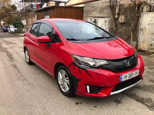 Honda Fit ქირავდება საქართველოში