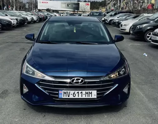 Hyundai Elantra ქირავდება საქართველოში