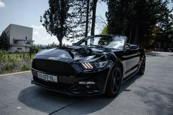Ford Mustang ქირავდება საქართველოში