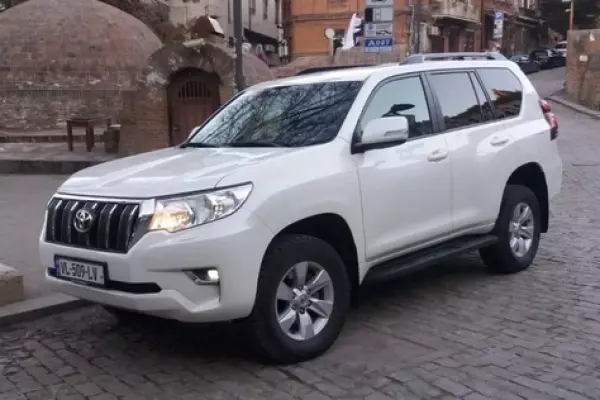 Toyota Prado ქირავდება საქართველოში