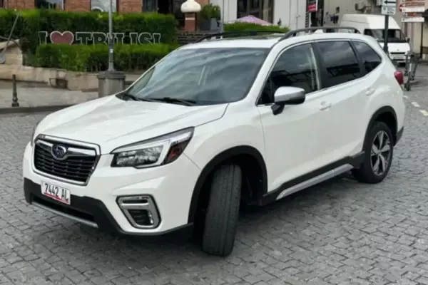 Subaru Forester ქირავდება საქართველოში
