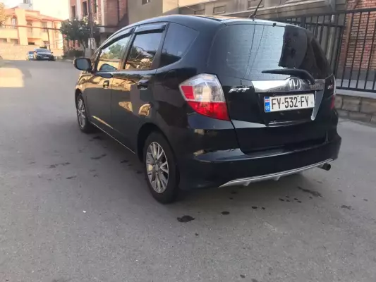 Honda Fit ქირავდება სარფში