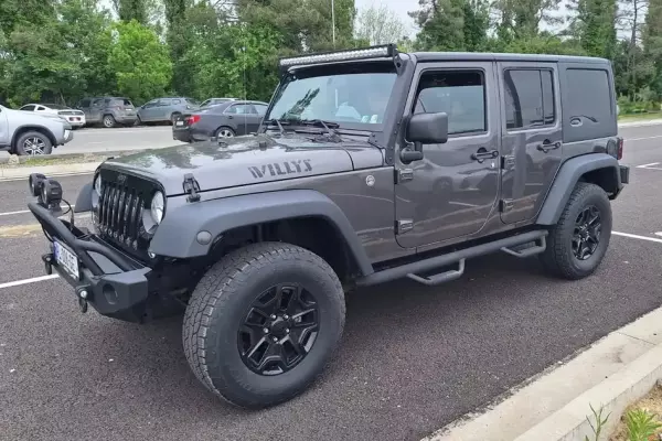 Jeep Wrangler ქირავდება საქართველოში