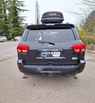 Toyota Sequoia ქირავდება საქართველოში