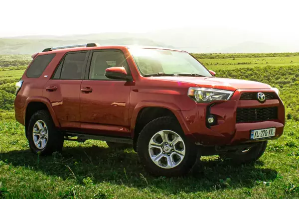 Toyota 4Runner ქირავდება საქართველო -ში