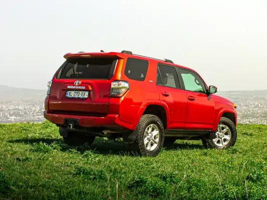 Toyota 4Runner ქირავდება საქართველოში