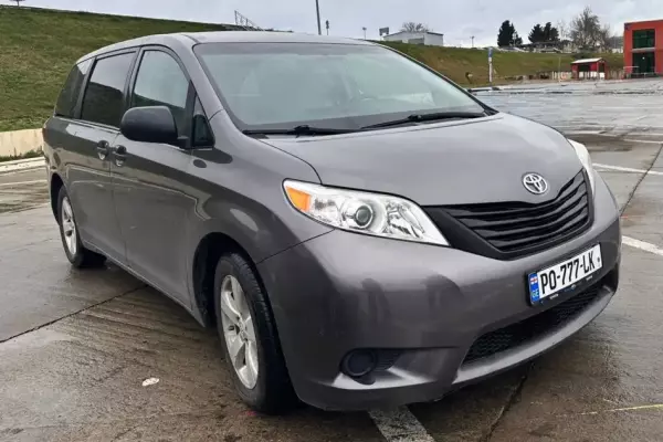 Toyota Sienna ქირავდება საქართველო -ში