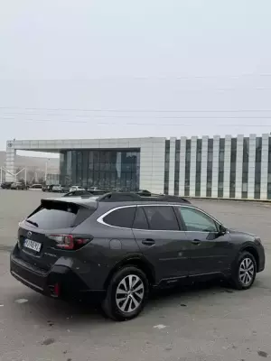 Subaru Outback ქირავდება საქართველოში
