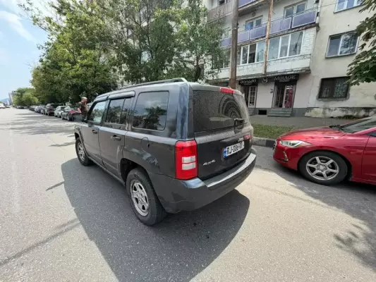 Jeep Patriot ქირავდება ჩაქვში