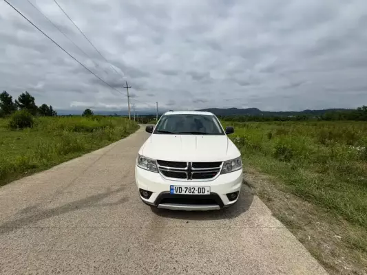 Dodge Journey ქირავდება საქართველოში
