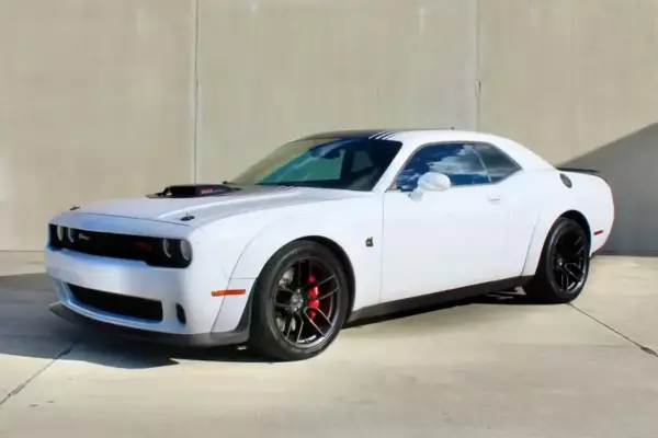Dodge Challenger ქირავდება ქობულეთში