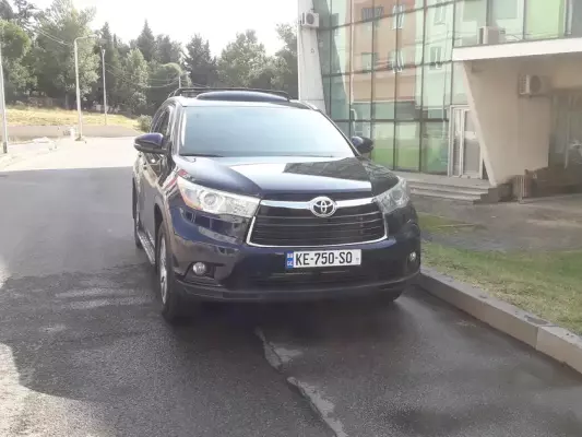 Toyota Highlander ქირავდება საქართველოში