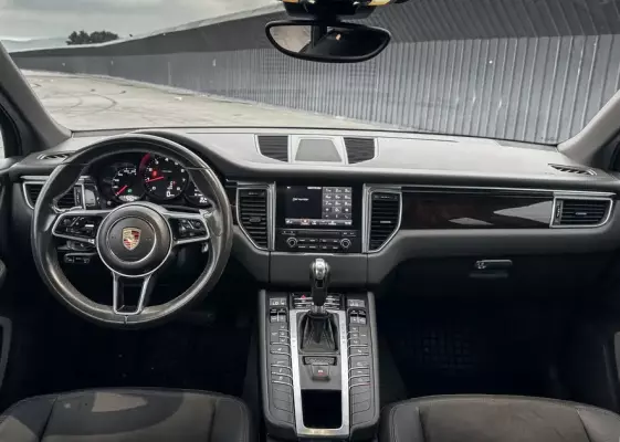 Porsche Macan ქირავდება საქართველოში