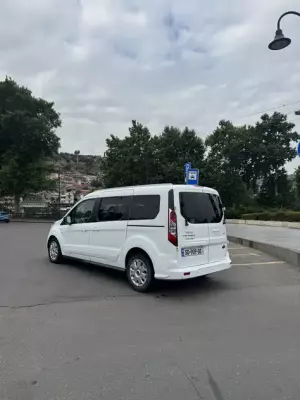 Ford Transit Connect ქირავდება საქართველოში