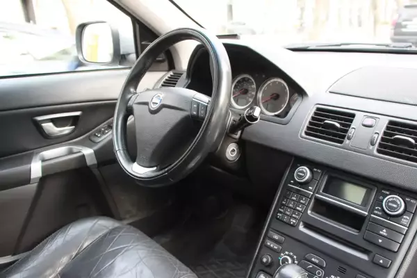Volvo XC90 ქირავდება საქართველოში