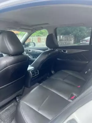 Infiniti Q50 ქირავდება საქართველოში