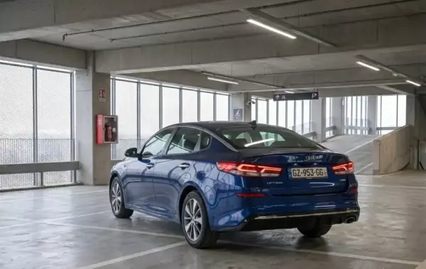 KIA Optima ქირავდება საქართველოში