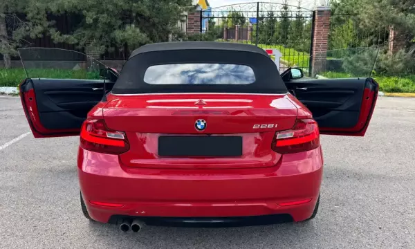 BMW 228i ქირავდება საქართველოში