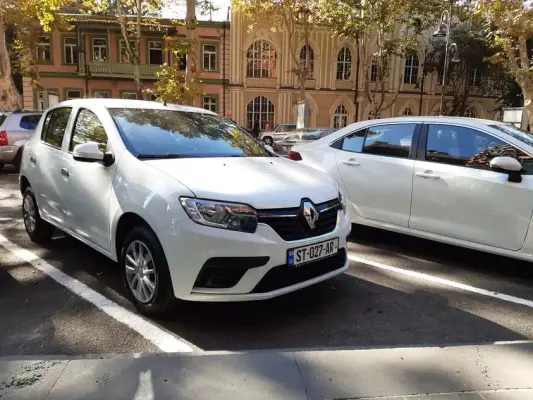 Renault Sandero ქირავდება საქართველოში