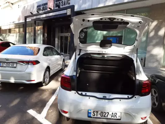 Renault Sandero ქირავდება საქართველოში