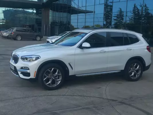BMW X3 ქირავდება საქართველოში